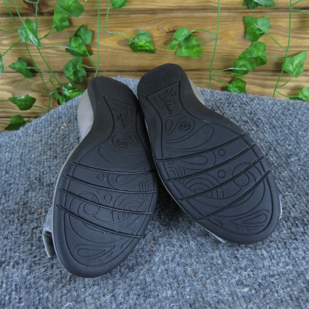 Clarks Mary Jane‎ Bow Girl Y 13 Medium Flat Brown Leather Slip On